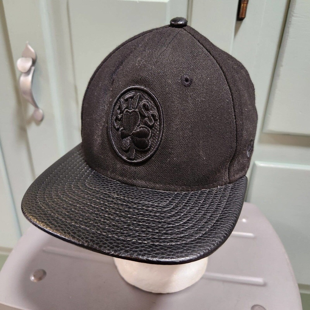 Boston Celtics NBA Basketball New Era 9Fifty YOUTH Black Snapback‎ Hat Cap